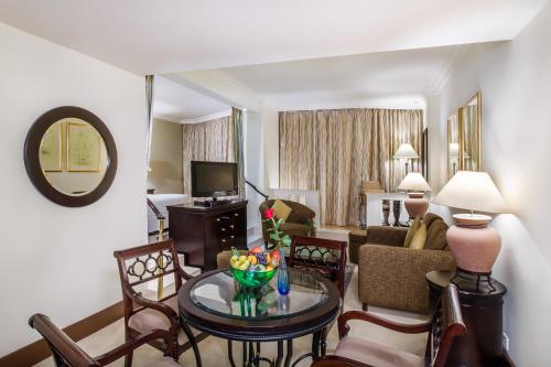 grand excelsior hotel deira
