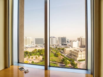 ibis deira creekside dubai