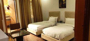 live inn hotel sector 45
