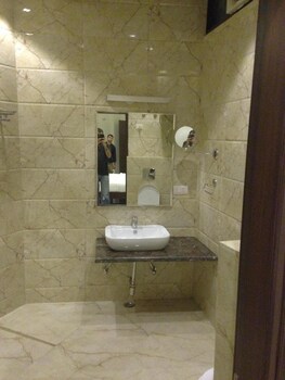 live inn hotel sector 45