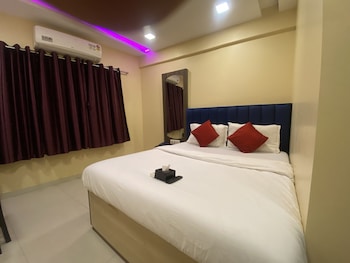hotel royal grand near mumbai international airport