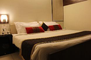 hotel r k palace