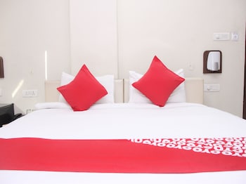 hotel r k palace