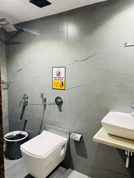 hotel larmont luxury