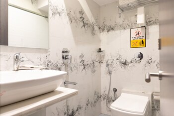 hotel larmont luxury