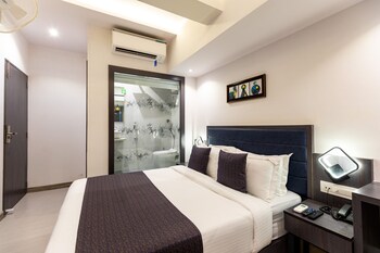 hotel larmont luxury