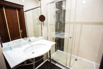 grand hotel baku central park