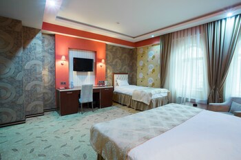 grand hotel baku central park