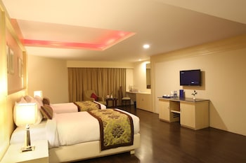 golden tulip jaipur