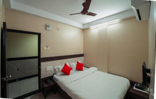 hotel aashish deluxe kolhapur