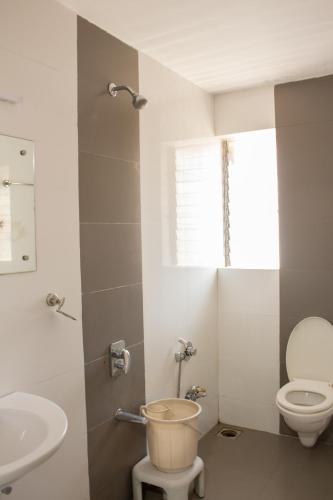 hotel aashish deluxe kolhapur