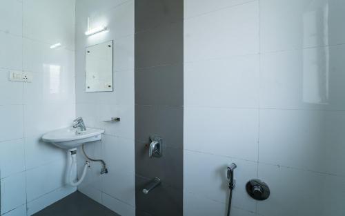 hotel aashish deluxe kolhapur