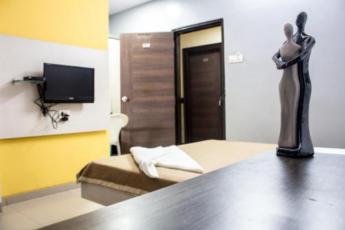 hotel aashish deluxe kolhapur