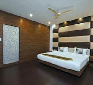 b s park plaza