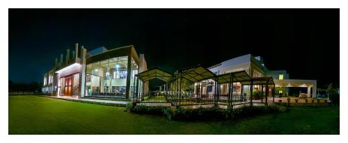 lariya resort