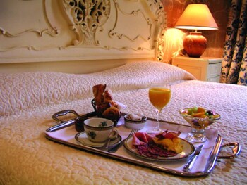 hotel chateau de la tour