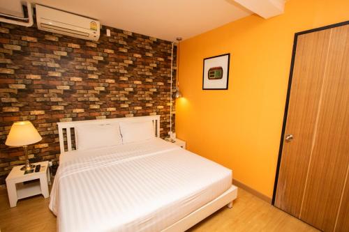 ibis styles chiang mai