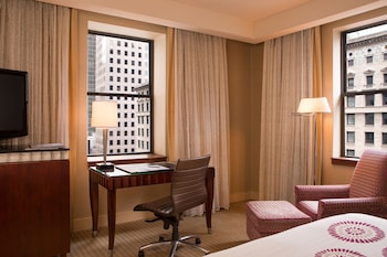 millennium knickerbocker chicago