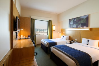 holiday inn express dubai airport by ihg