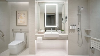 intercontinental bangkok by ihg