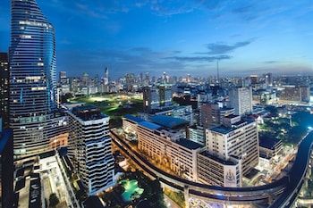 intercontinental bangkok by ihg