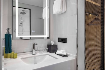 hilton garden inn baku