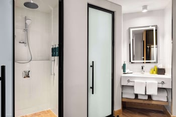 hilton garden inn baku