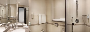 holiday inn express dubai safa park by ihg