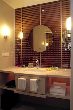 courtyard by marriott hyderabad