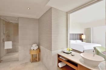 courtyard by marriott hyderabad