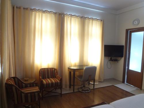 astoria hotel