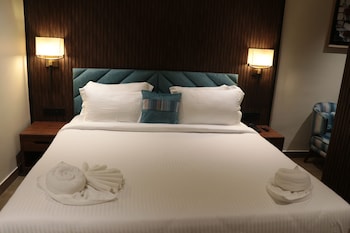 hotel nh hills