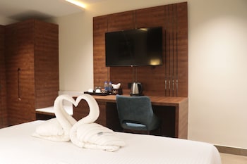 hotel nh hills