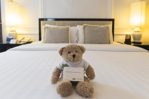 cape house langsuan hotel