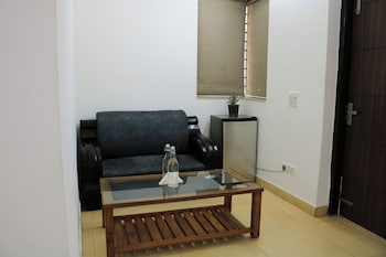 vinayak stay sector 43