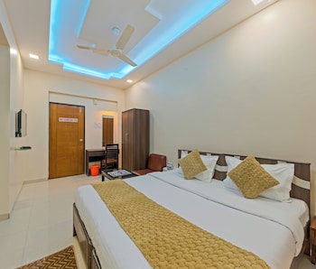 hotel anand inn solapur
