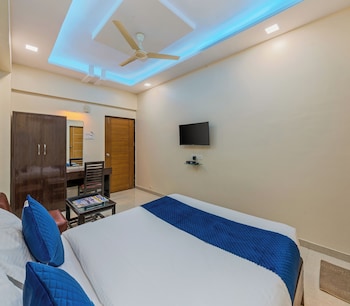 hotel anand inn solapur