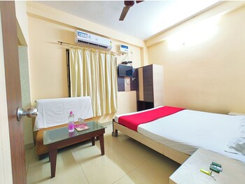 hotel golden beach inn puri