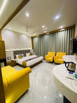 hotel double crown mumbai airport t2