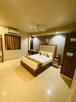 hotel double crown mumbai airport t2