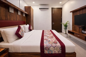 hotel urban luxury by jmd group