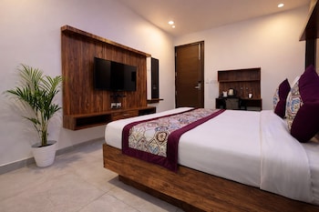 hotel urban luxury by jmd group