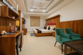 hotel urban luxury by jmd group