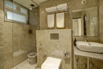 staybird capital business hotel magarpatta city