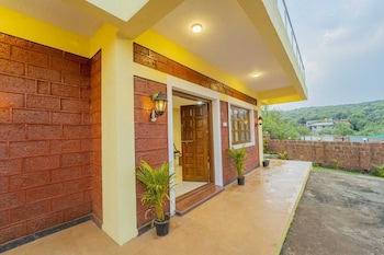 breeze mount villa