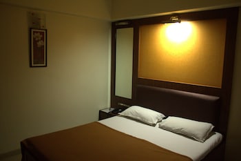 hotel solitaire vashi