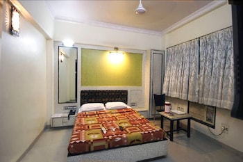 hotel solitaire vashi