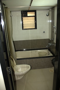 hotel solitaire vashi