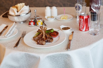 holiday inn baku by ihg