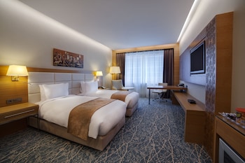 holiday inn baku by ihg